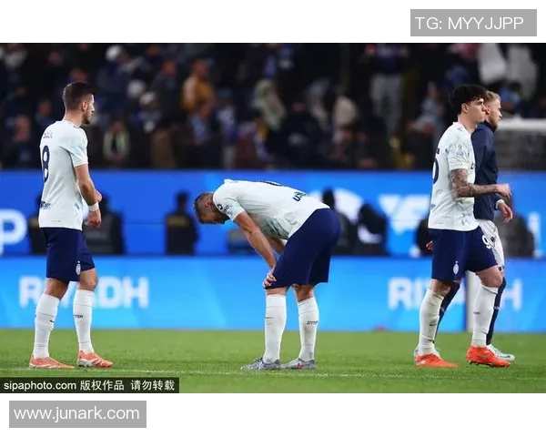 中超精彩对决那不勒斯与国米战成平局战术分析揭示比赛关键瞬间