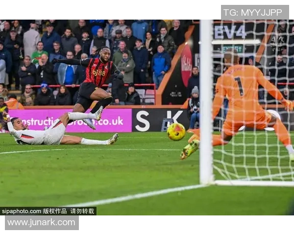 西甲热战阿森纳大胜莱比锡神奇扑救引发全场狂欢与转会传闻