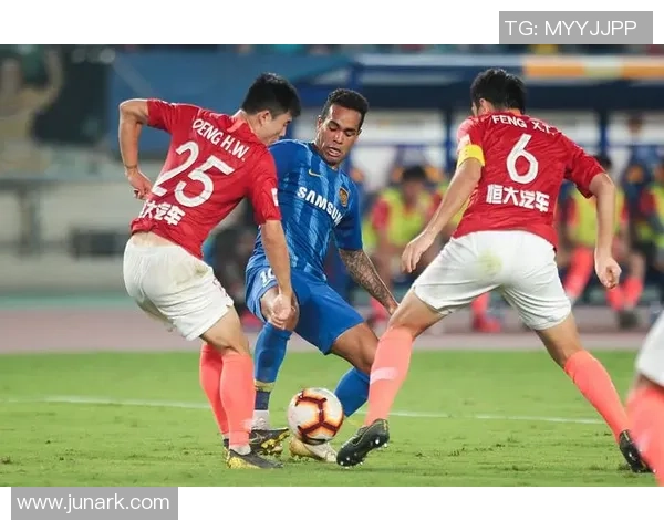 中超精彩对决里昂大胜尤文图斯战术分析引发全场热议