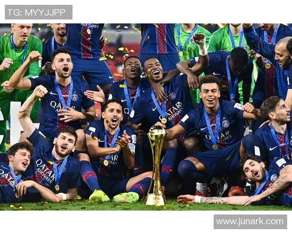 足总杯精彩对决巴黎圣日耳曼大胜切尔西帽子戏法引发转会热议